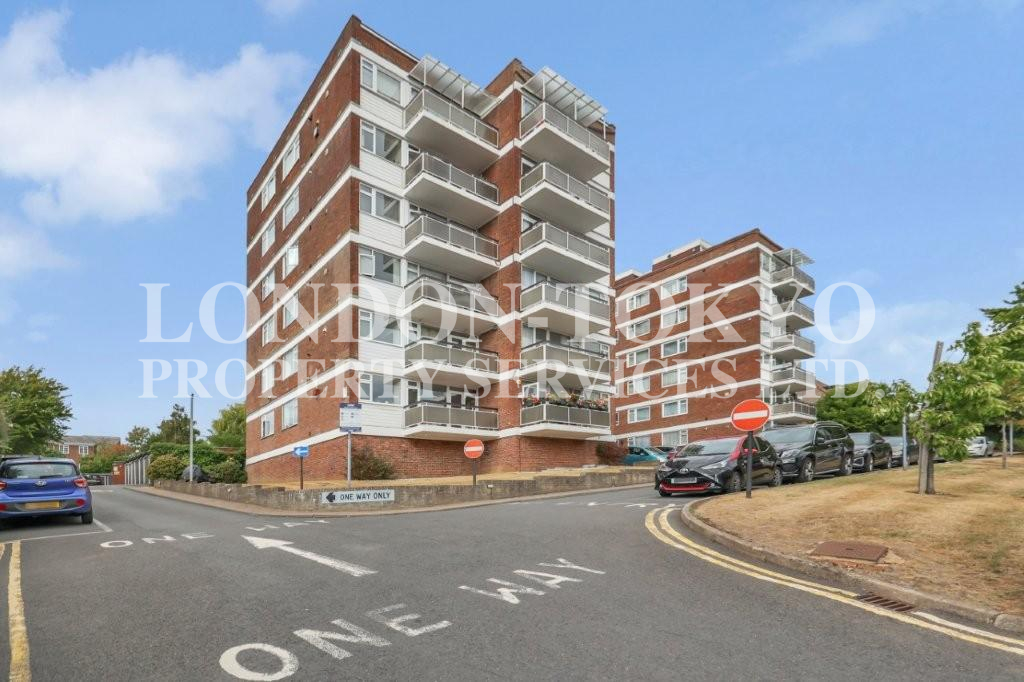 Embassy Lodge, Regent's Park Road N3 :: London-Tokyo Property Service